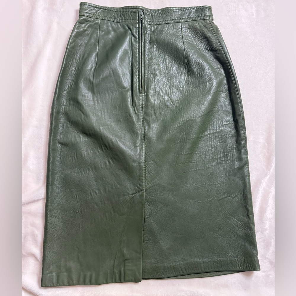 Bagatelle Forest Green Leather Pencil Skirt - Picture 3 of 6
